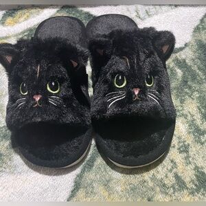 Women's Black Cat Furry Slippers
